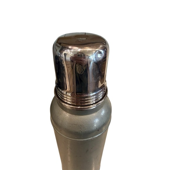 Vintage Stanley Metal Thermos Super Vac With Cork Missing & Cup/cover Decor Prop - Picture 3 of 4